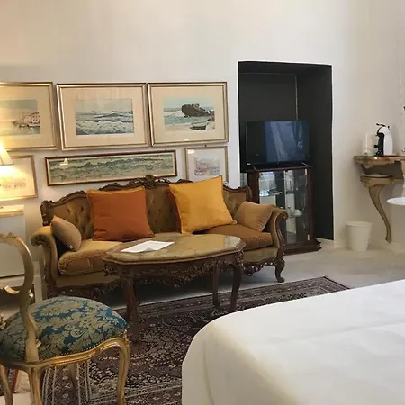 Sanctus Syrus 4 * Albenga